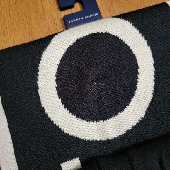 Tommy Hilfiger Scarf Beanie Set Navy Blue White Cable Knit Unisex Style Big Logo - Picture 3 of 8